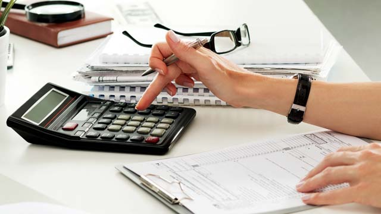 Τι αλλάζει στο νέο ασφαλιστικό για τις εισφορές των ελεύθερων επαγγελματιών