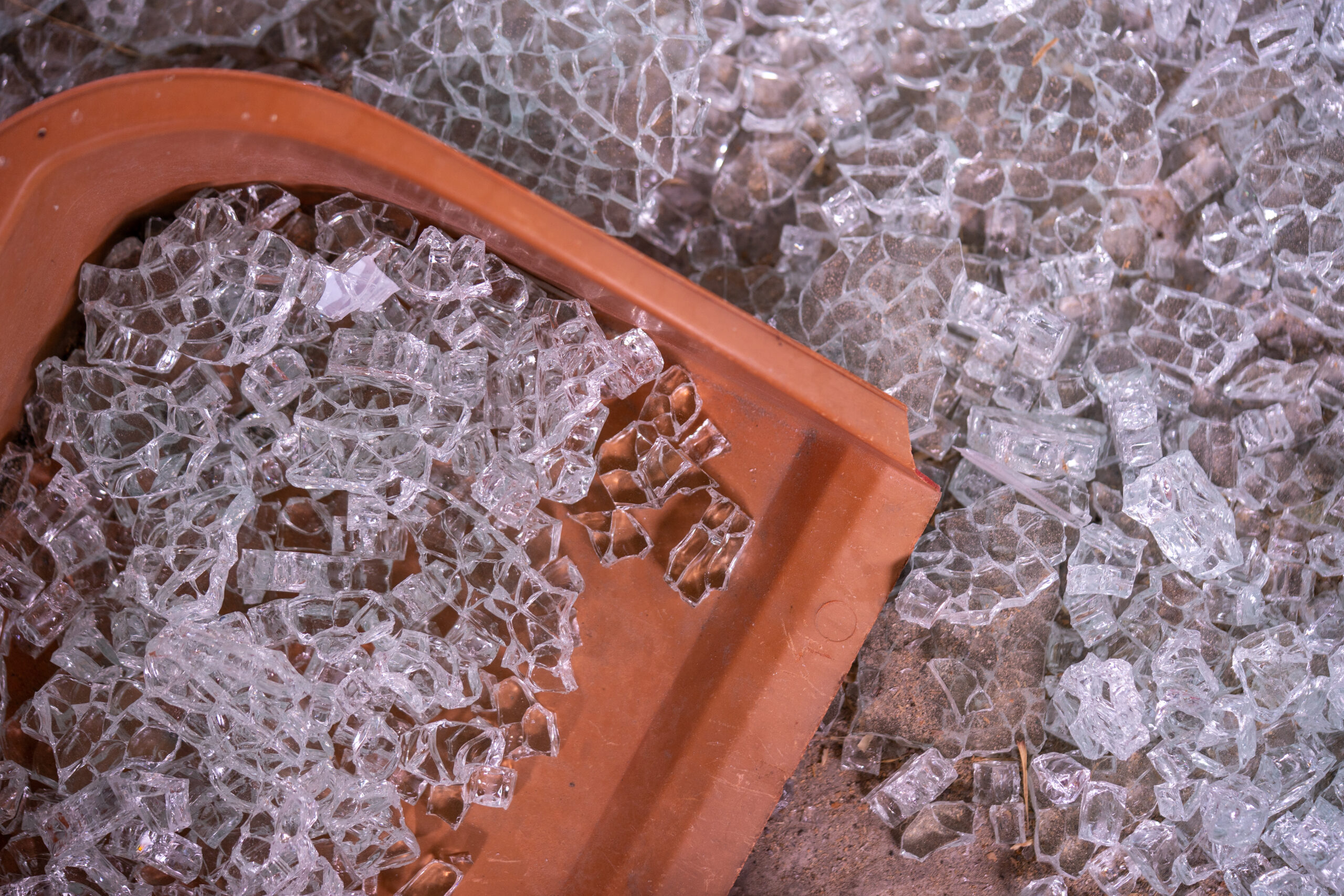 Έως 65% επιδότηση: Υπηρεσίες ανάκτησης πρώτων υλών γυαλιού