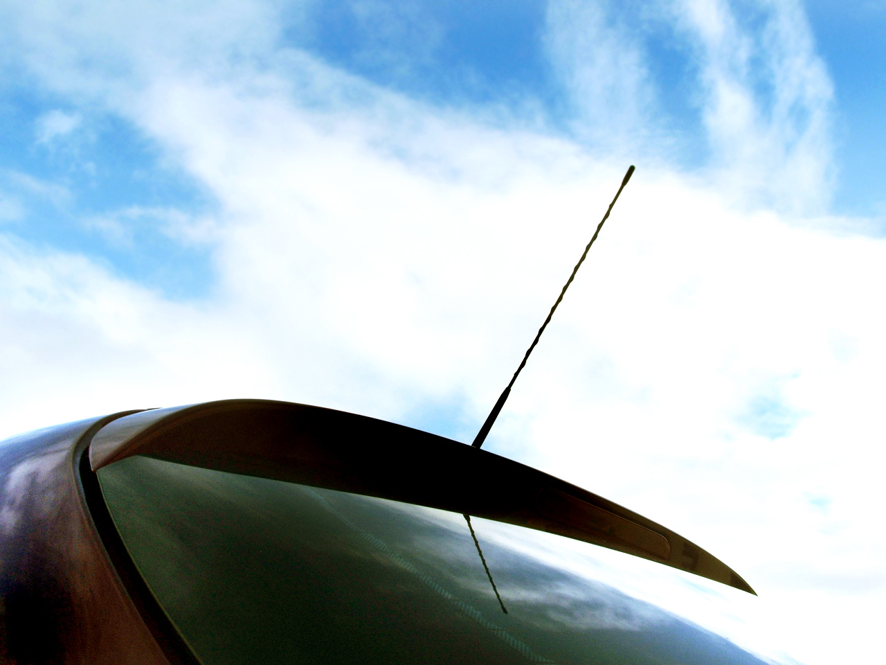 Έως 65% επιδότηση: Χονδρικό εμπόριο κεραιών και ανακλαστήρων κάθε είδους, ραδιοφωνικών δεκτών και πομπών, εξοπλισμού ραντάρ και μερών τους, για αυτοκίνητα οχήματα